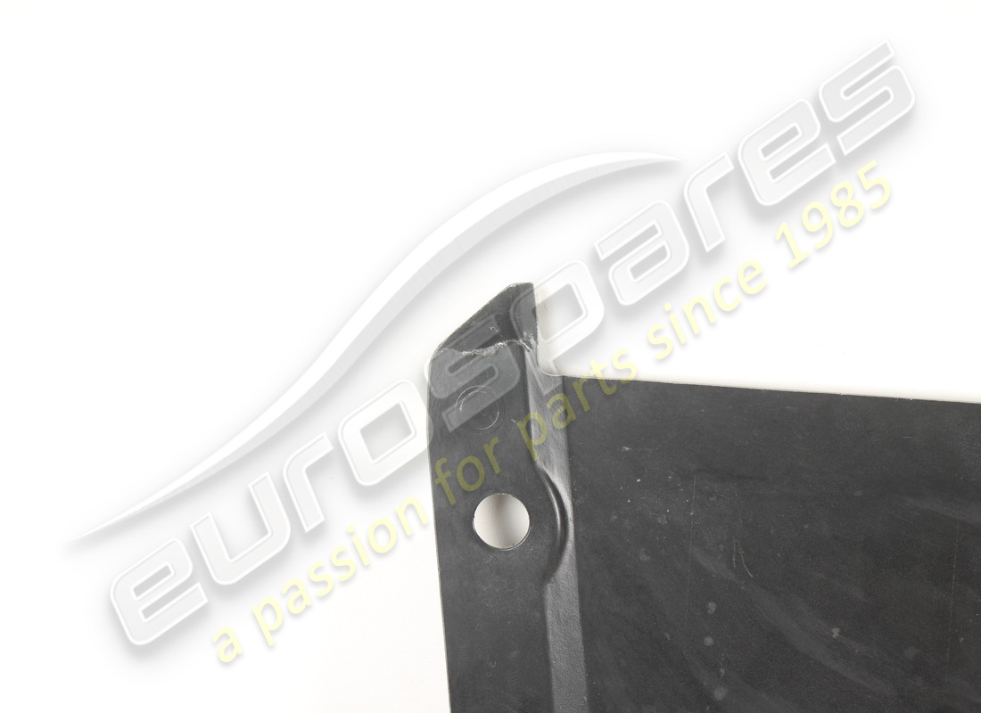 new ferrari central front under the body. part number 65512200 (4)