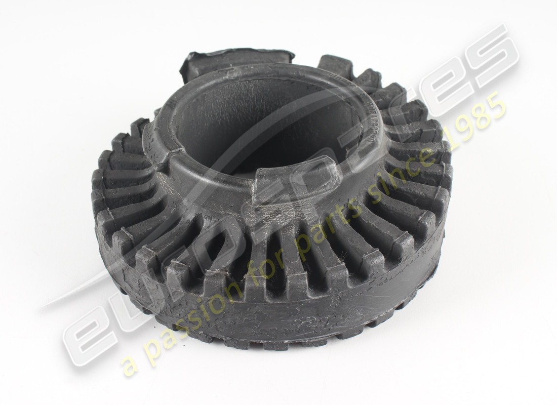 new maserati ring. part number 675000216 (2)