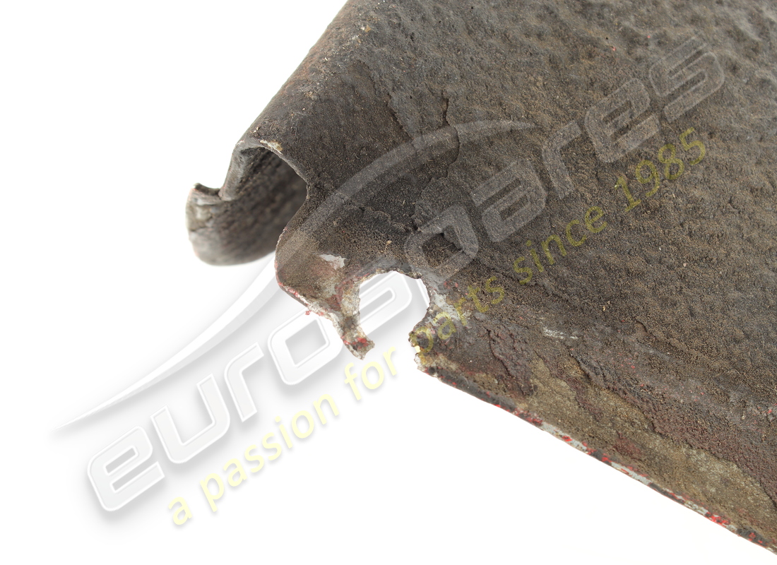 used ferrari rh rear wheel arch rear section. part number 61482400 (3)