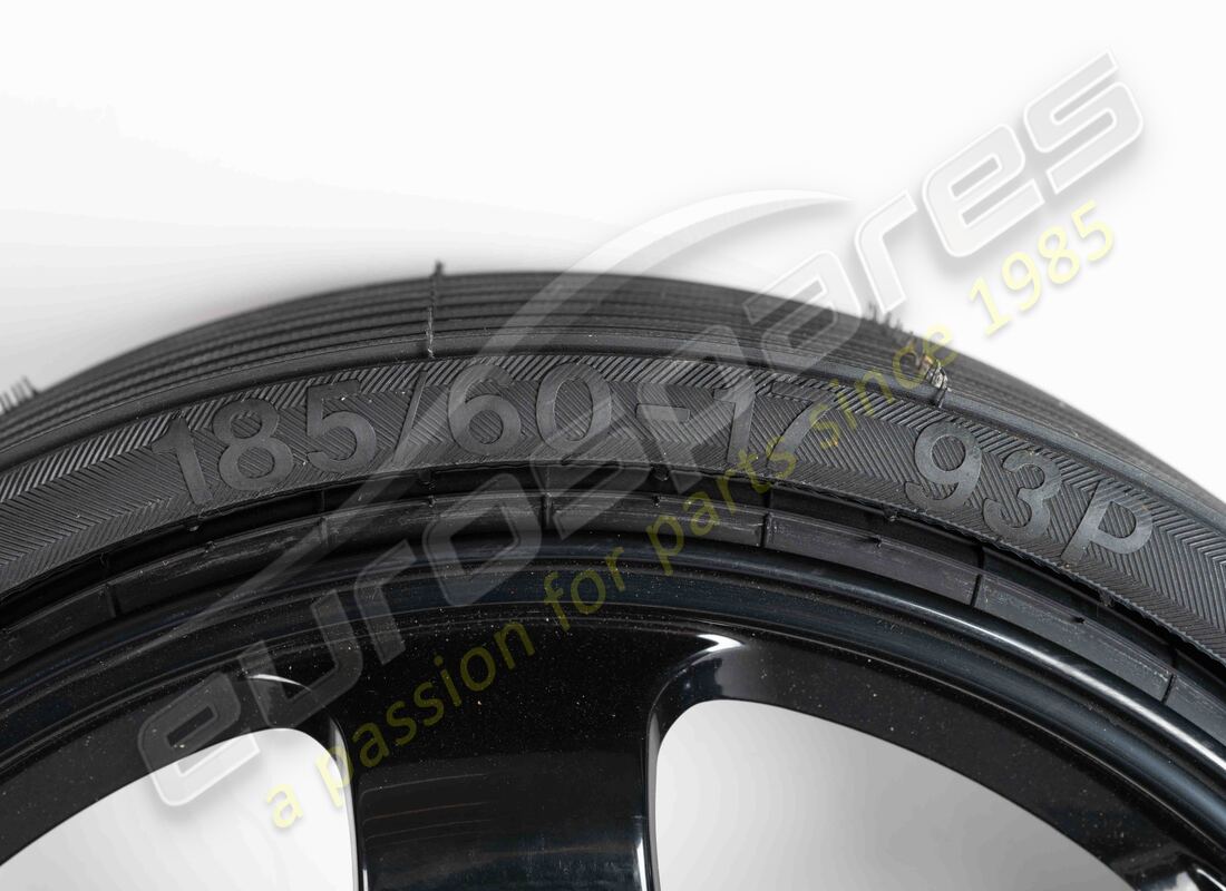 new maserati spare wheel with tyre. part number 181772 (3)