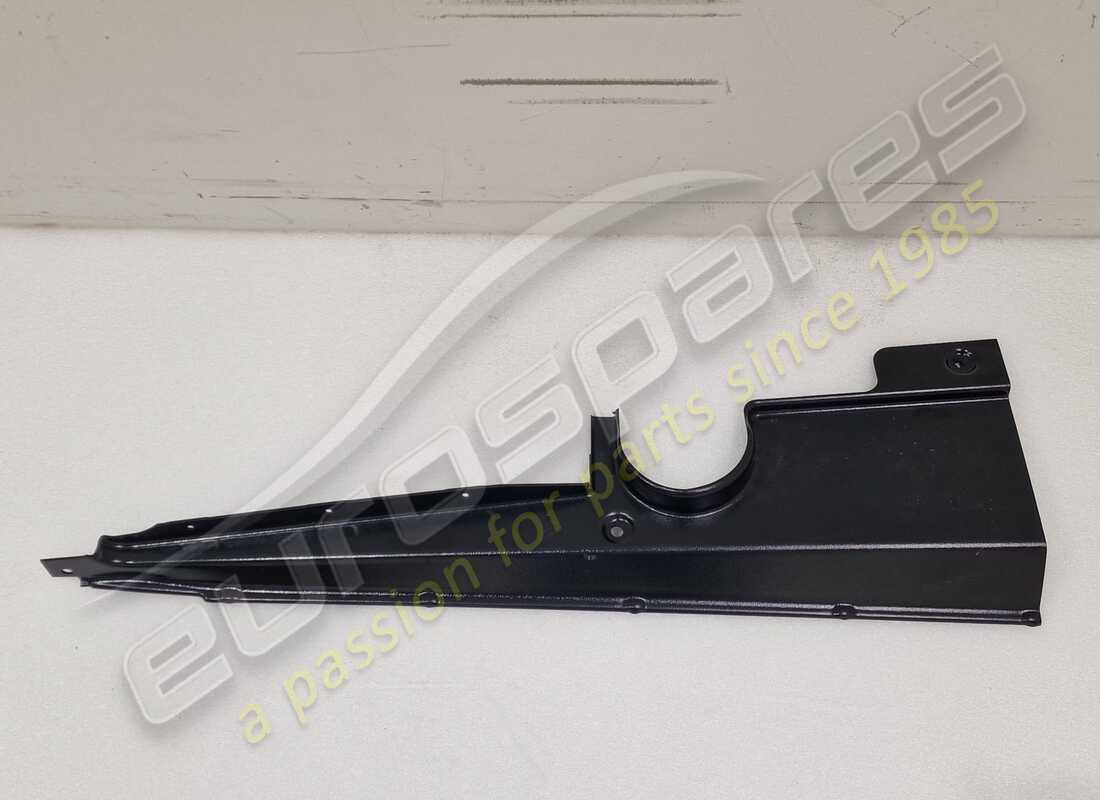 new lamborghini cover engine bay. part number 07l103723e (2)