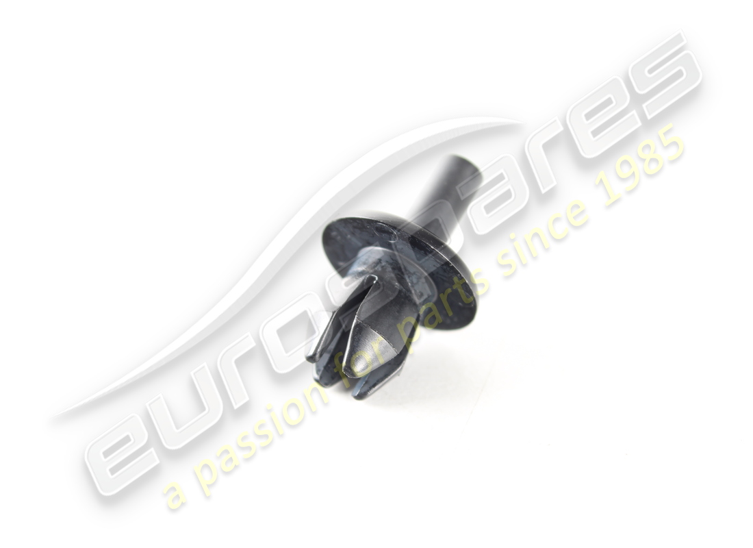 new porsche spreader rivet. part number paf038549 (1)