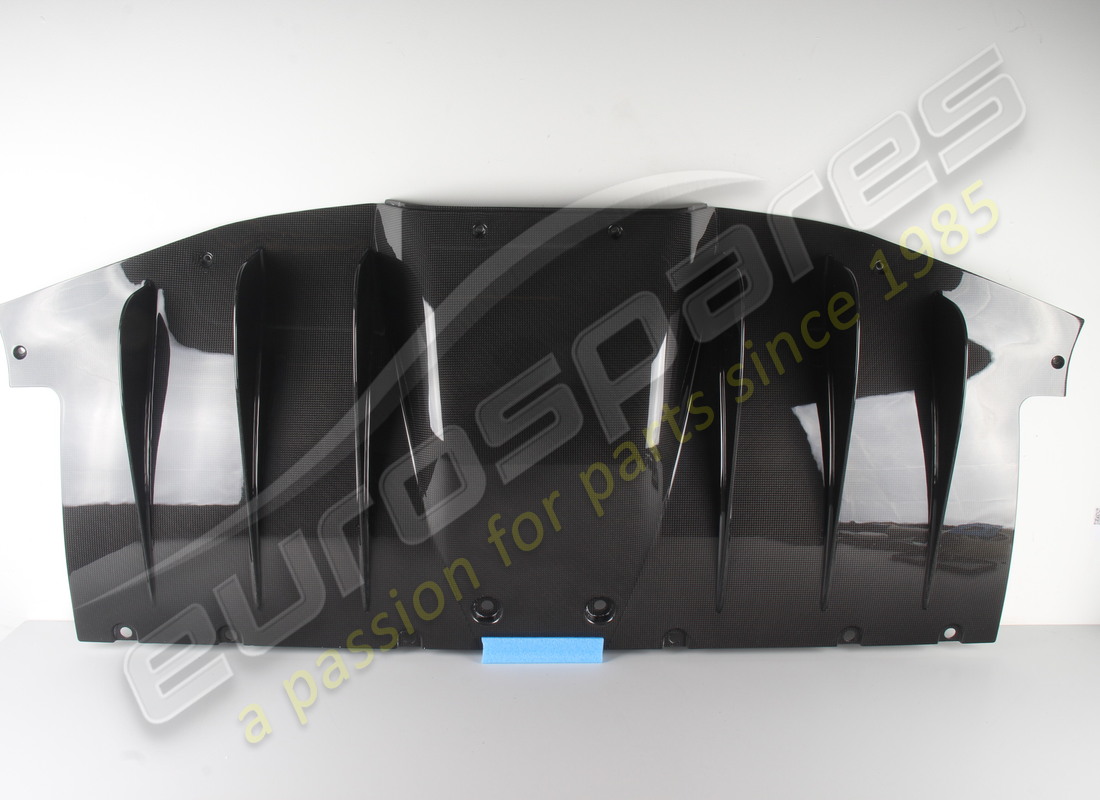 new ferrari complete rear diffuser. part number 83916800 (1)