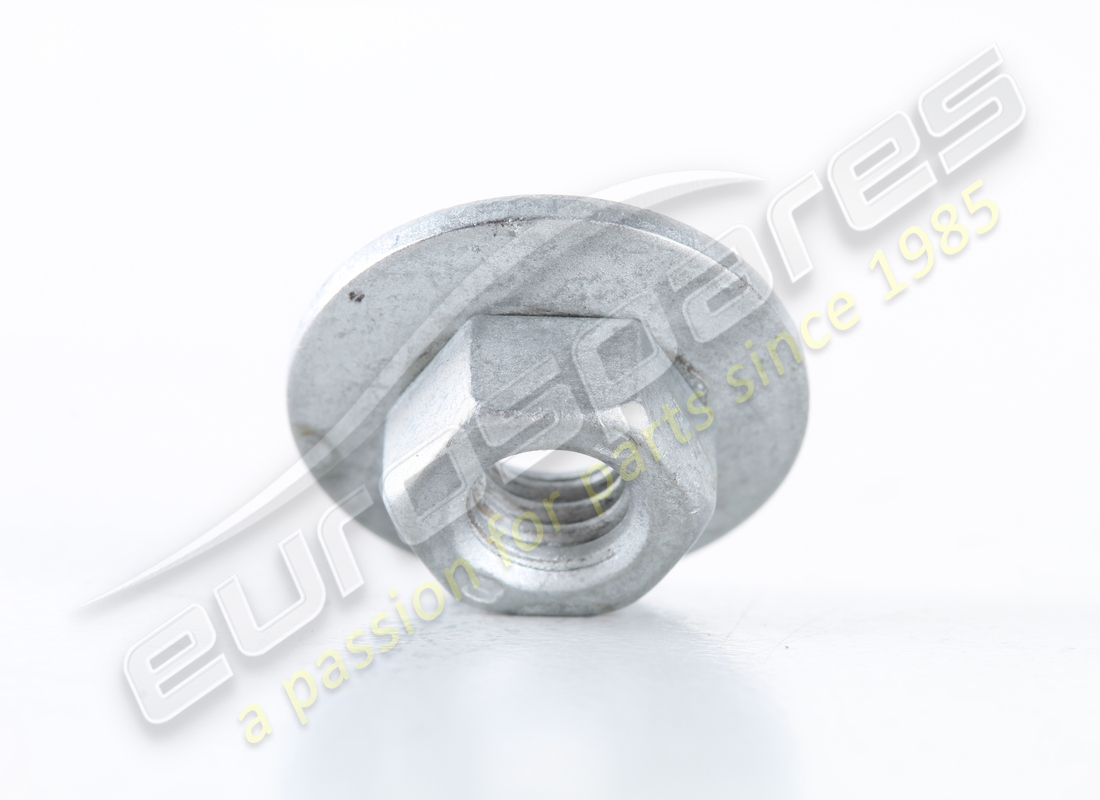 new maserati nut. part number 675000093 (1)