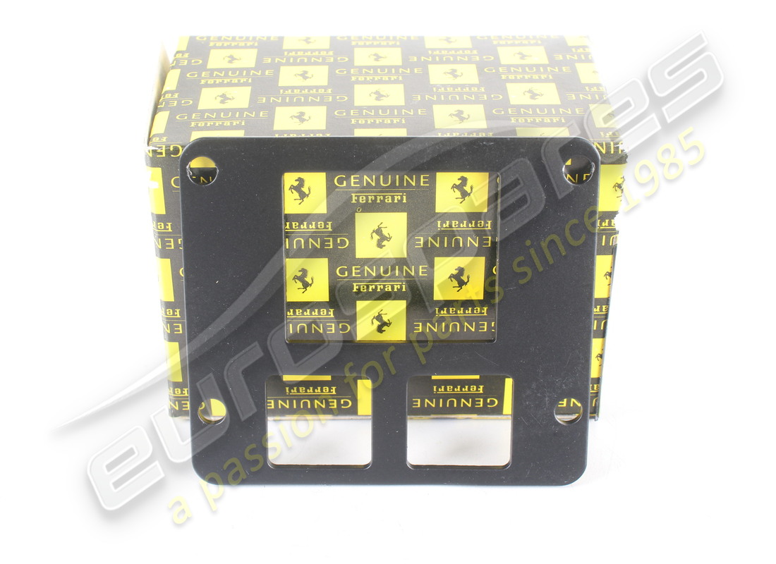 NEW FERRARI SUPPORT PLATE. PART NUMBER 68744600 (1) new ferrari support plate. part number 68744600 (1)