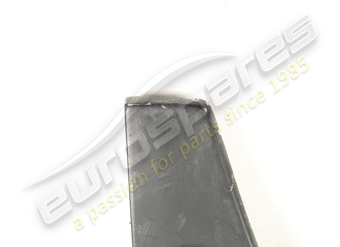 used lamborghini rear bumper cover. part number 410807649a (2)