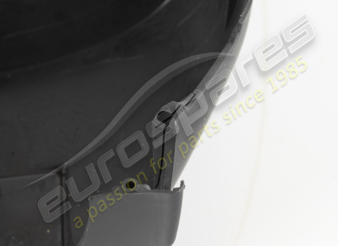 used ferrari upper cover -valid for f1-. part number 68097900 (5)