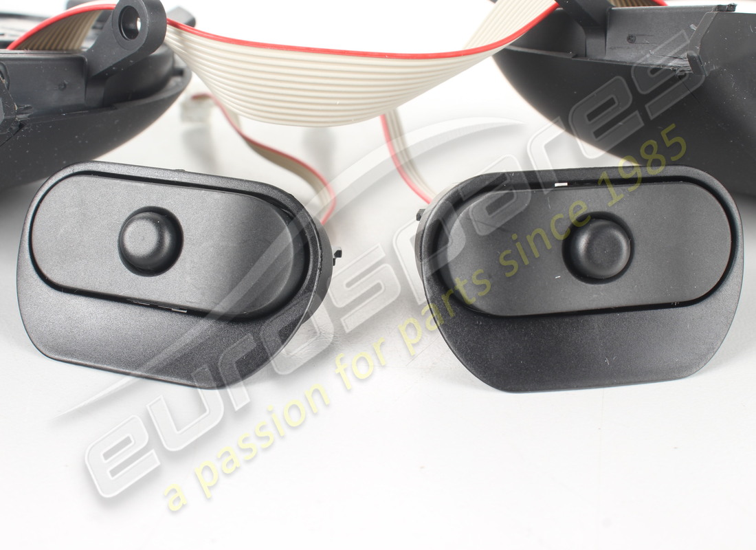 new maserati steering wheel buttons kit (voice). part number 980139788 (3)