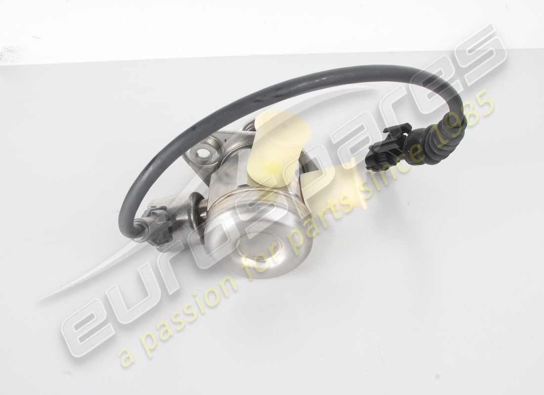 new ferrari rh fuel pump. part number 290031 (2)