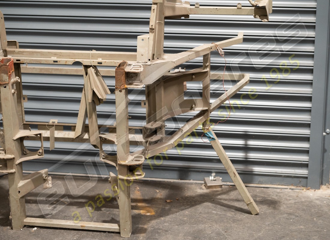 new ferrari rear chassis frame. part number 70000114 (3)
