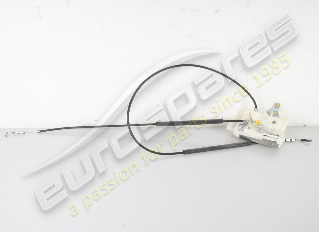new ferrari lh door lock complete. part number 69998100 (1)