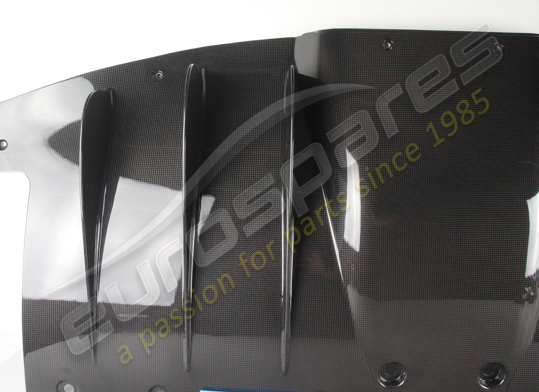 new ferrari complete rear diffuser. part number 83916800 (2)
