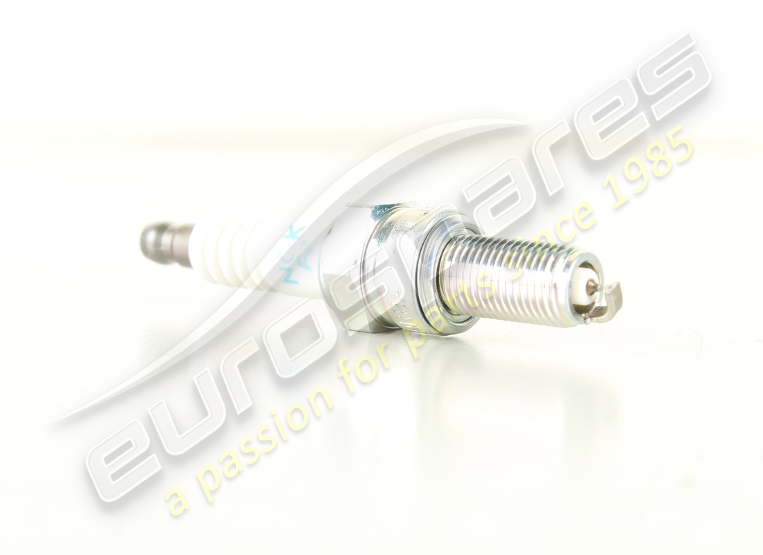 new maserati spark plug. part number 168325 (3)