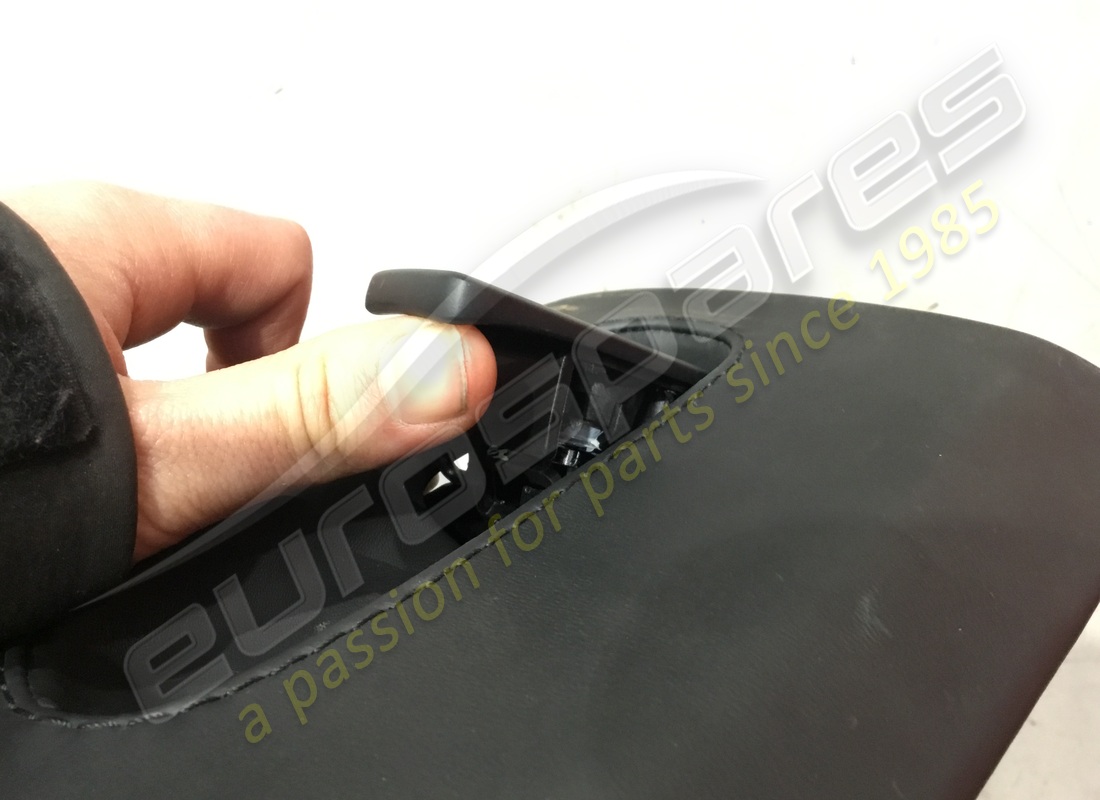 used lamborghini glove compartment. part number 472858009 (4)