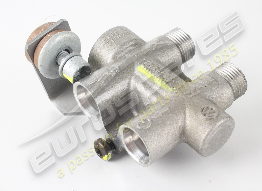 new lamborghini oil temperatur. part number 7l0317027a (1)