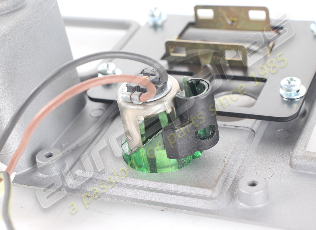 USED FERRARI TUNNEL PLATE -VALID FOR F1-. PART NUMBER 69174100 (9) used ferrari tunnel plate -valid for f1-. part number 69174100 (9)