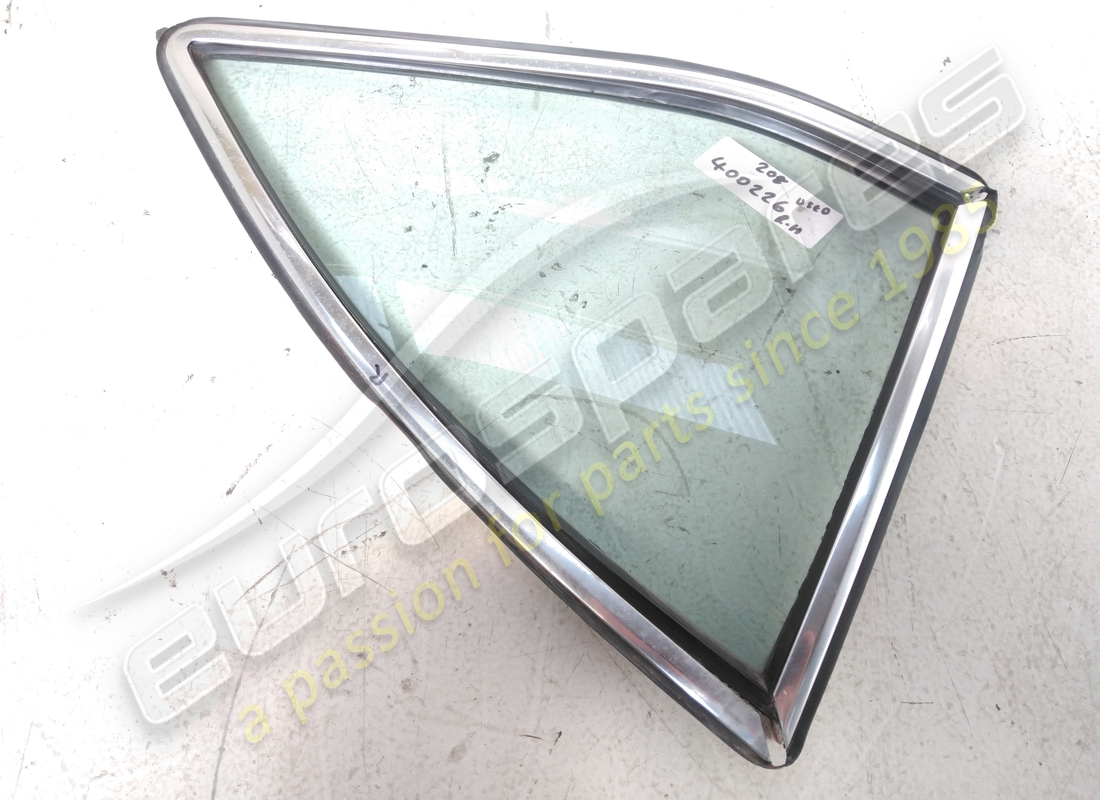 new ferrari rh rear quarter light glass clear. part number 400226 (1)