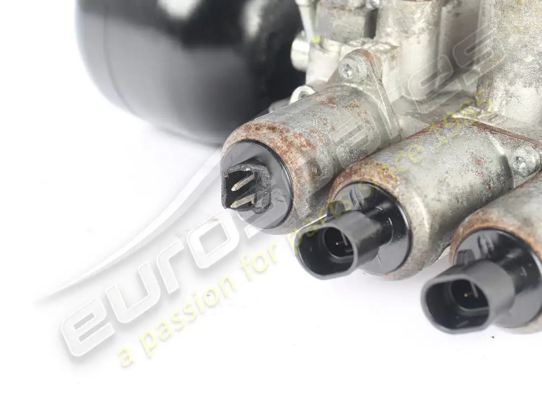 used ferrari power unit. part number 179533 (3)