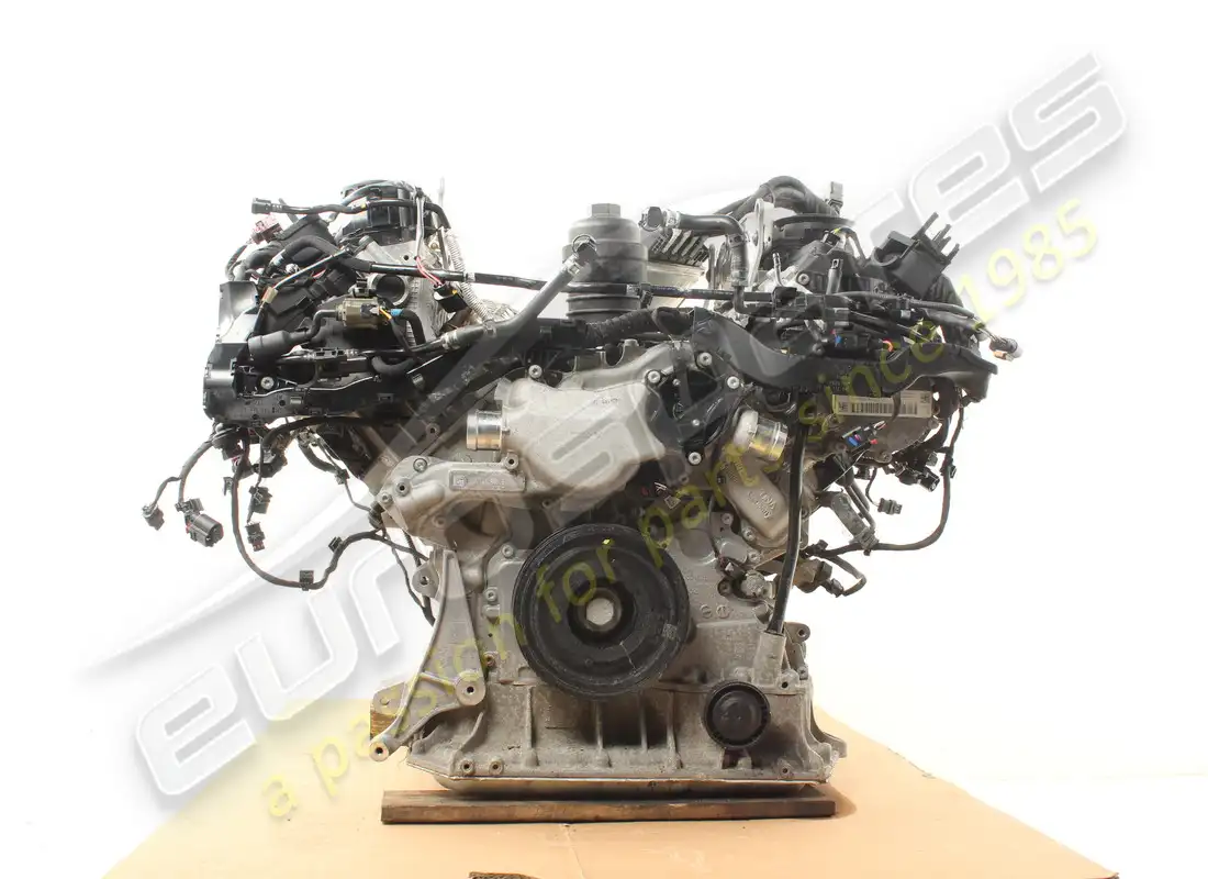 used lamborghini engine. part number 0p2100021s (1)
