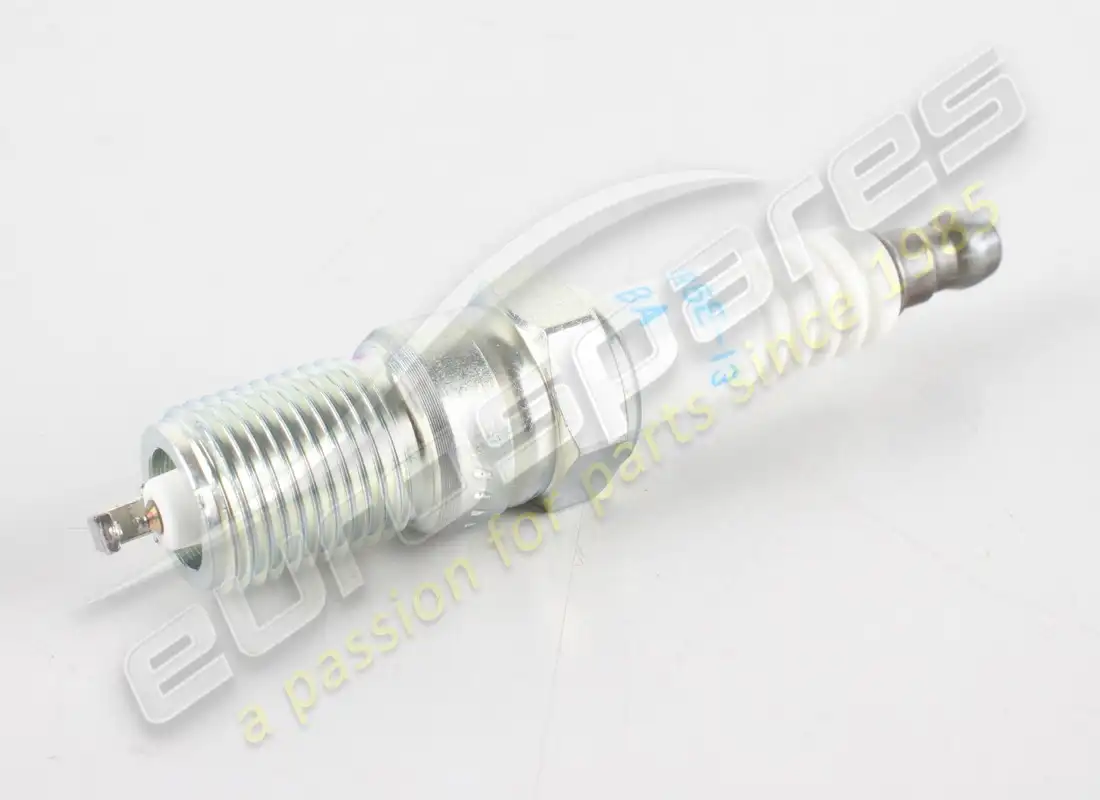 new aston martin spark plug. part number 0785126 (2)