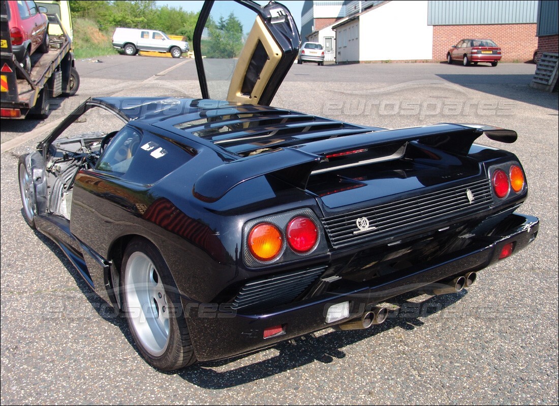 lamborghini diablo se30 (1995) with 28,485 kilometers, being prepared for dismantling #6