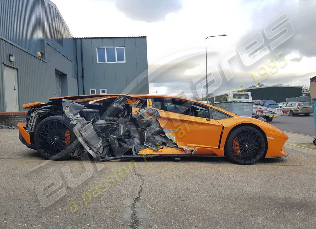 lamborghini 2018 (lp740-4 s coupe) with 11,442 miles, being prepared for dismantling #6