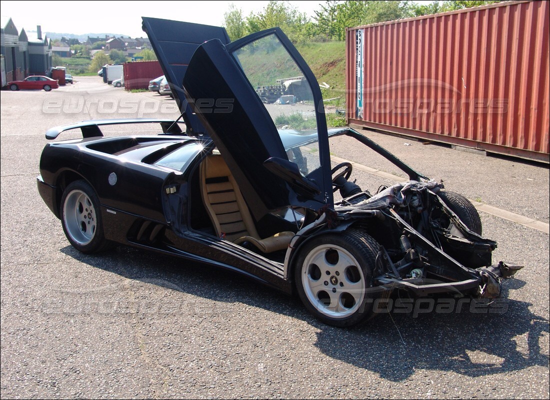 lamborghini diablo se30 (1995) with 28,485 kilometers, being prepared for dismantling #9