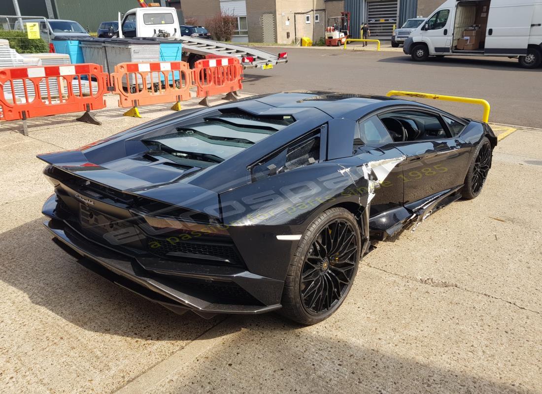 lamborghini 2018 (lp740-4 s coupe) with 6,254 miles, being prepared for dismantling #5