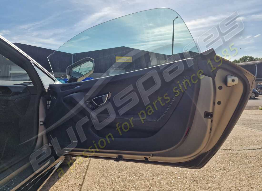 lamborghini lp610-4 spyder (2017) with 21,701 kilometers, being prepared for dismantling #15