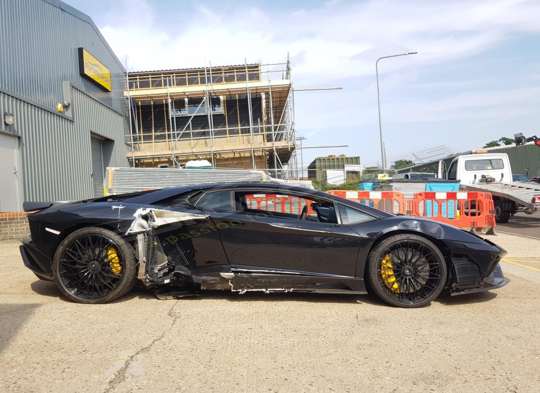 lamborghini lp740-4 s coupe (2018) with 6,254 miles, being prepared for dismantling #6
