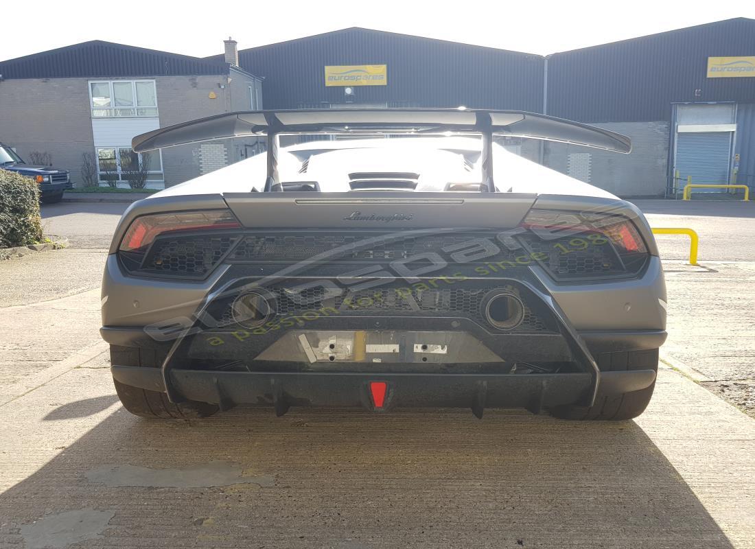 lamborghini performante coupe (2018) with 0 miles, being prepared for dismantling #4