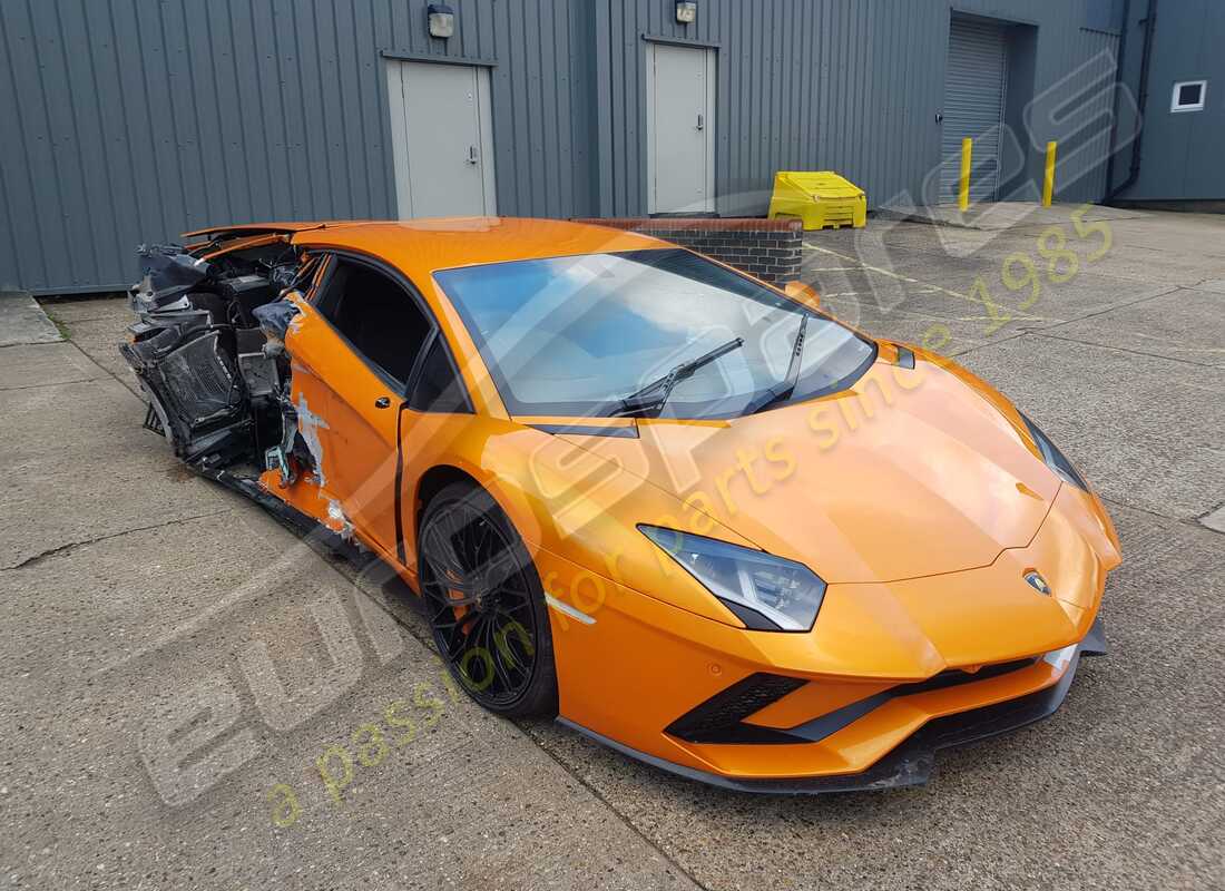 lamborghini 2018 (lp740-4 s coupe) with 11,442 miles, being prepared for dismantling #7