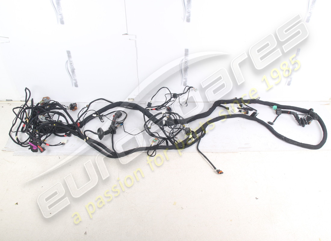 NEW FERRARI PASSENGERS COMPARTMENT CABLE. PART NUMBER 205778 (1) new ferrari passengers compartment cable. part number 205778 (1)