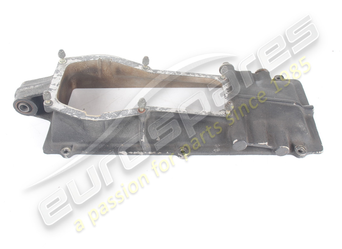 used ferrari lh fuel distributor support. part number 113281 (5)