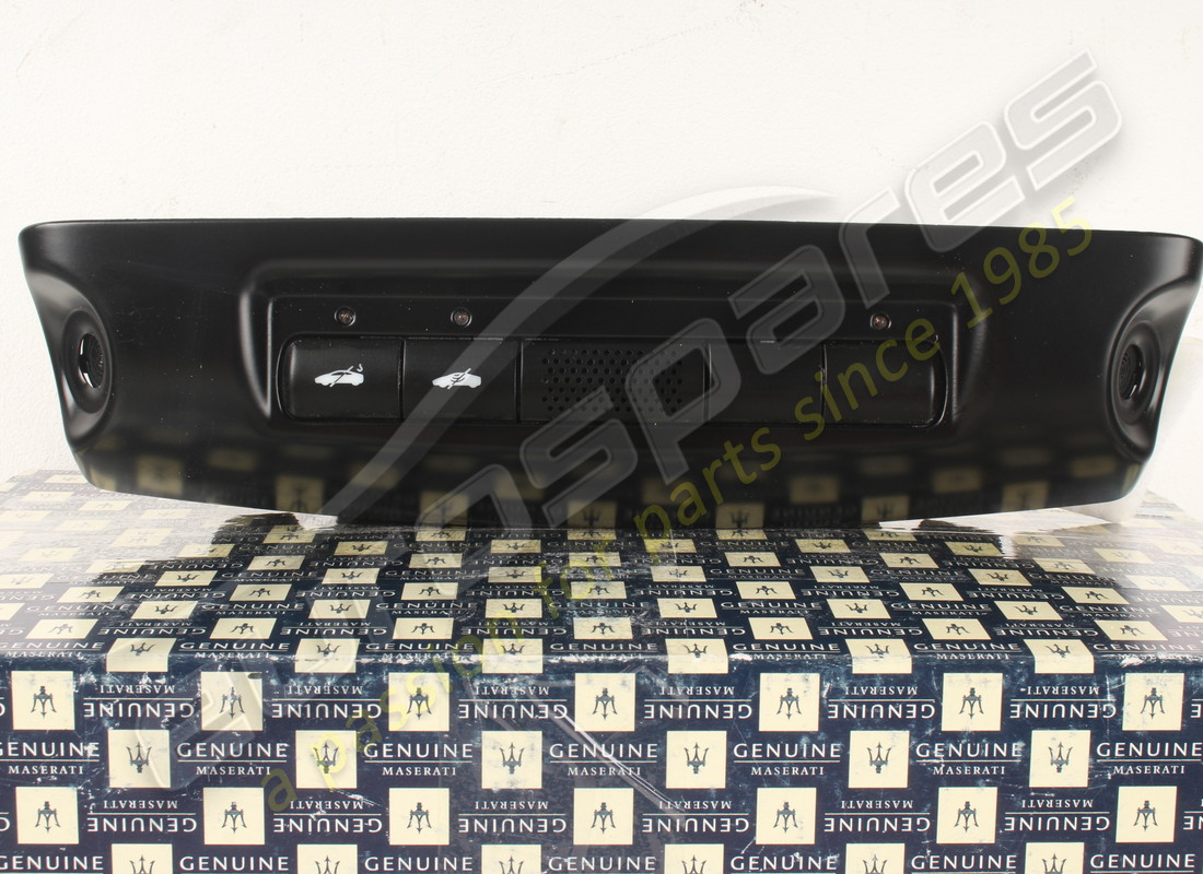 new (other) maserati button plate black. part number 69330500 (6)