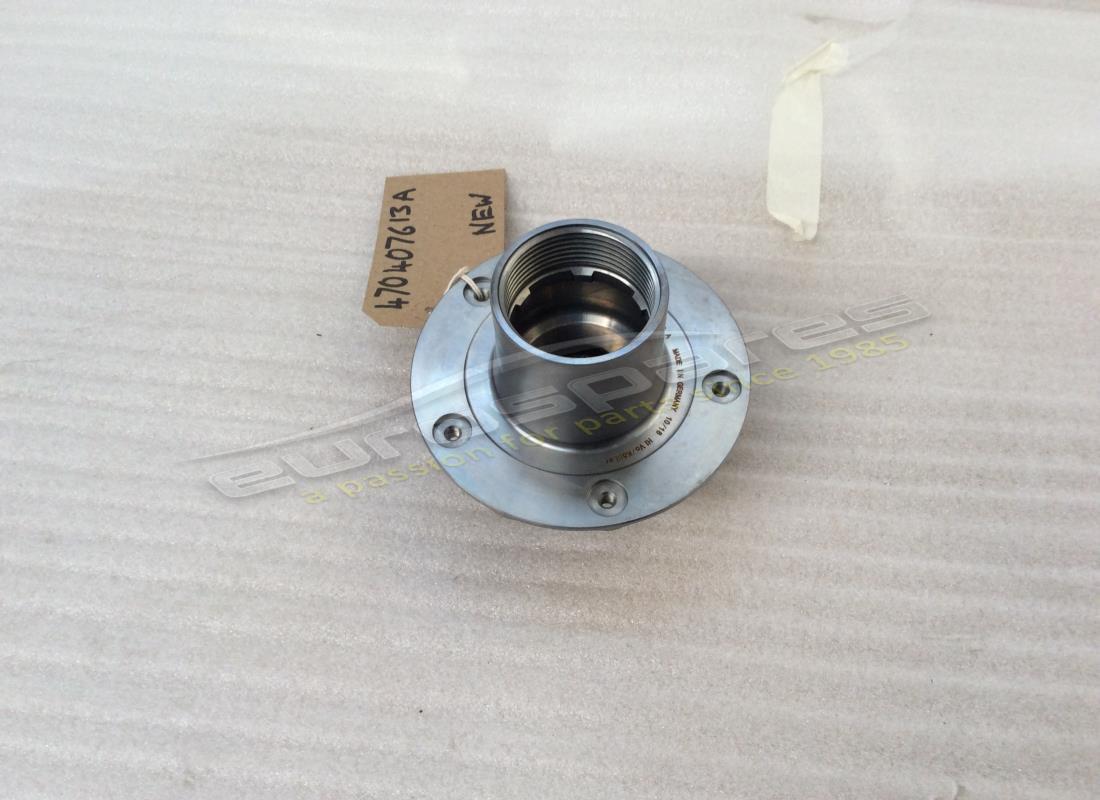 NEW Lamborghini WHEEL HUB MOZZO ANT ASSEMBLY . PART NUMBER 470407613A (1)