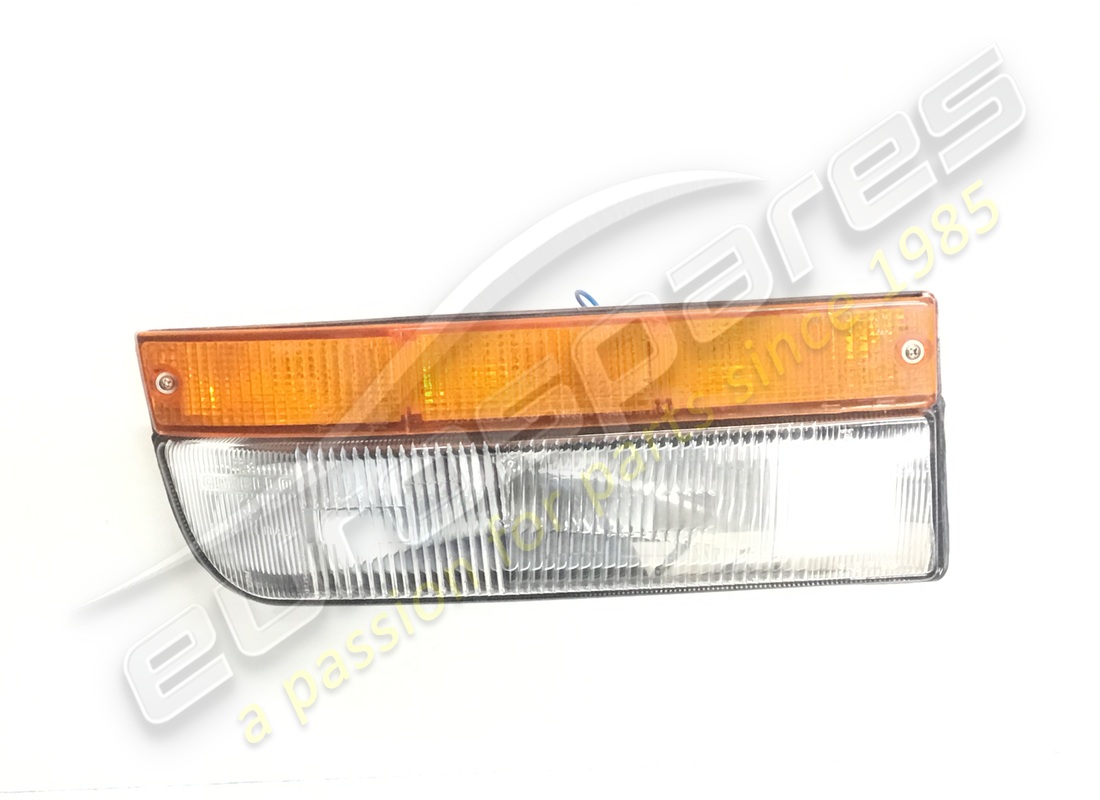 new ferrari rh front indicator light. part number 61652300 (3)