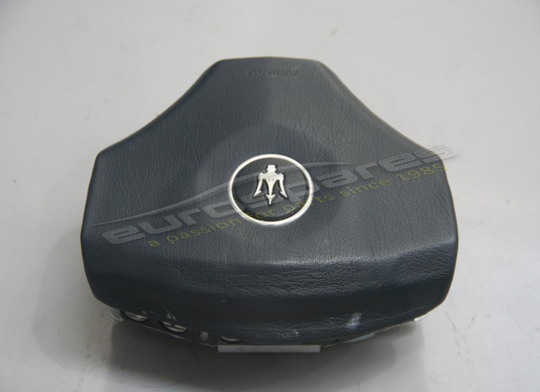 used maserati driver side airbag (opt)colo. part number 980001014 (1)