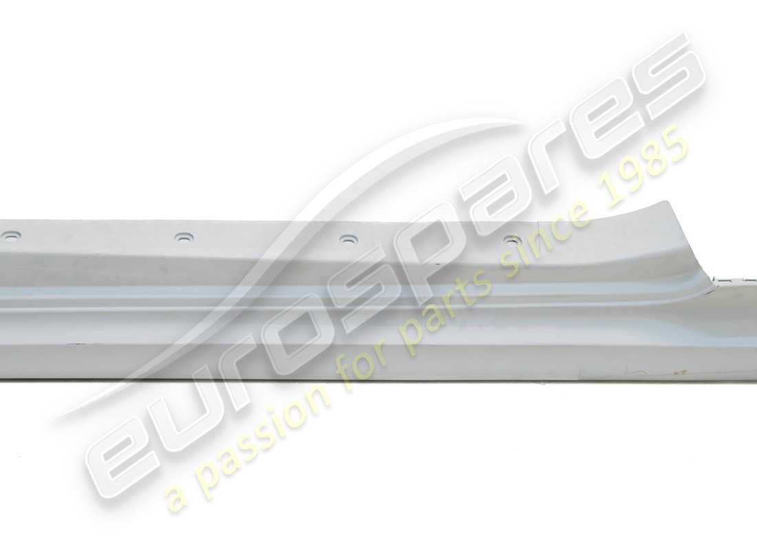 NEW MASERATI LH SIDE SKIRT. PART NUMBER 980145474 (3) new maserati lh side skirt. part number 980145474 (3)