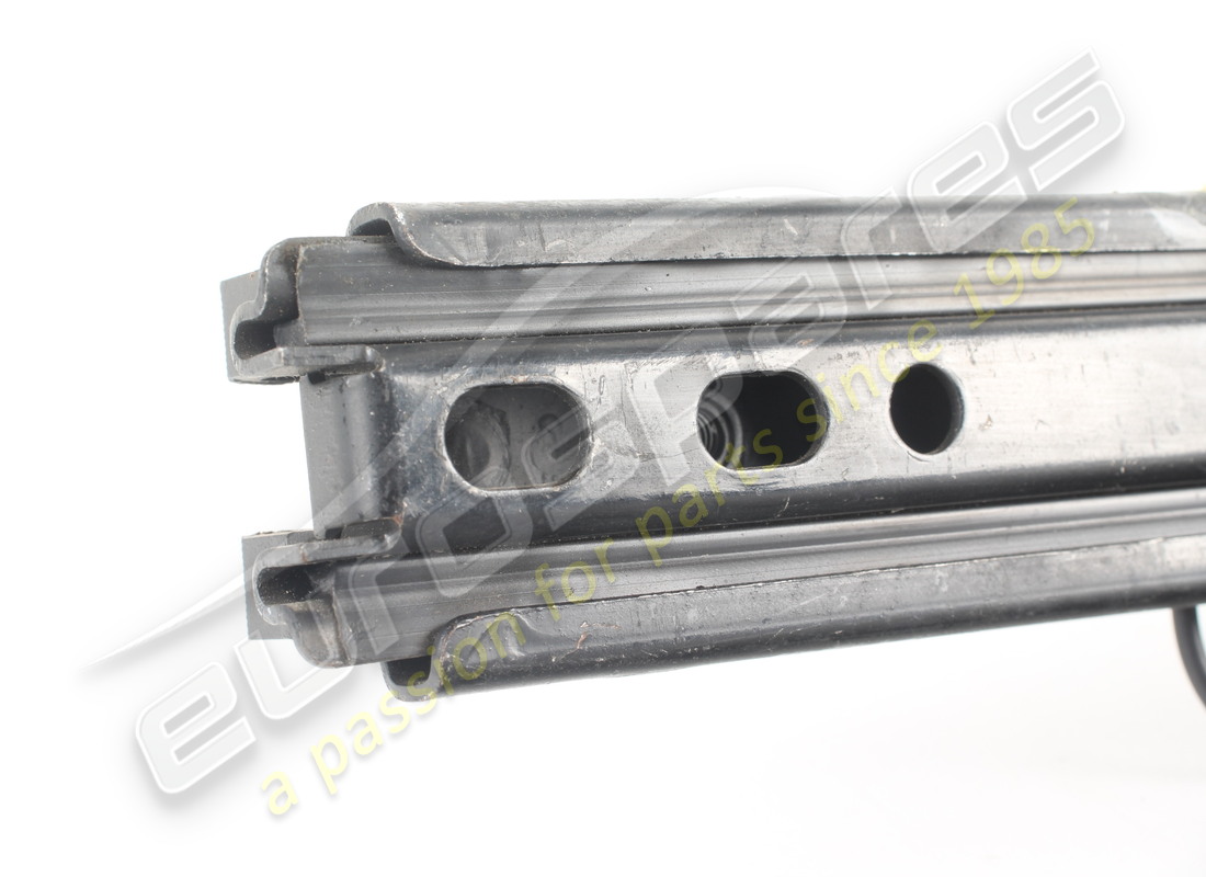 new ferrari lh seat guide. part number 61516700 (2)