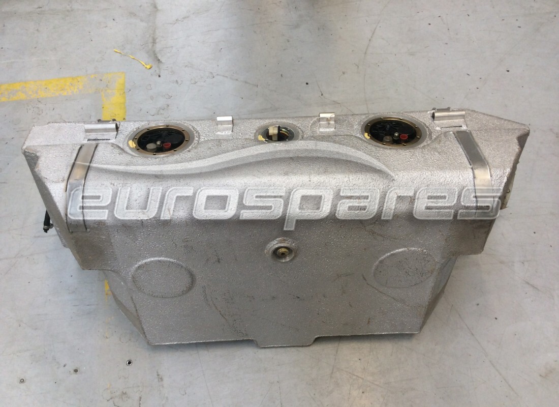 used ferrari fuel tank. part number 160562 (1)