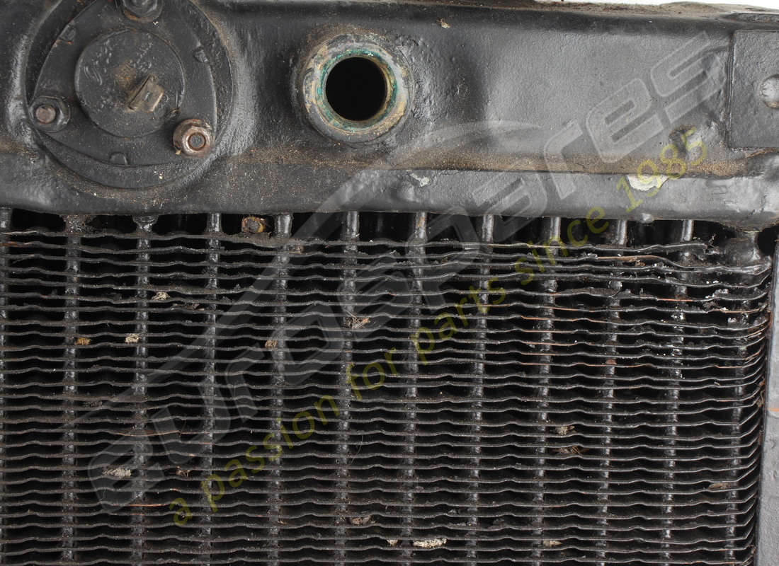 used lamborghini water radiator. part number 001710466 (2)