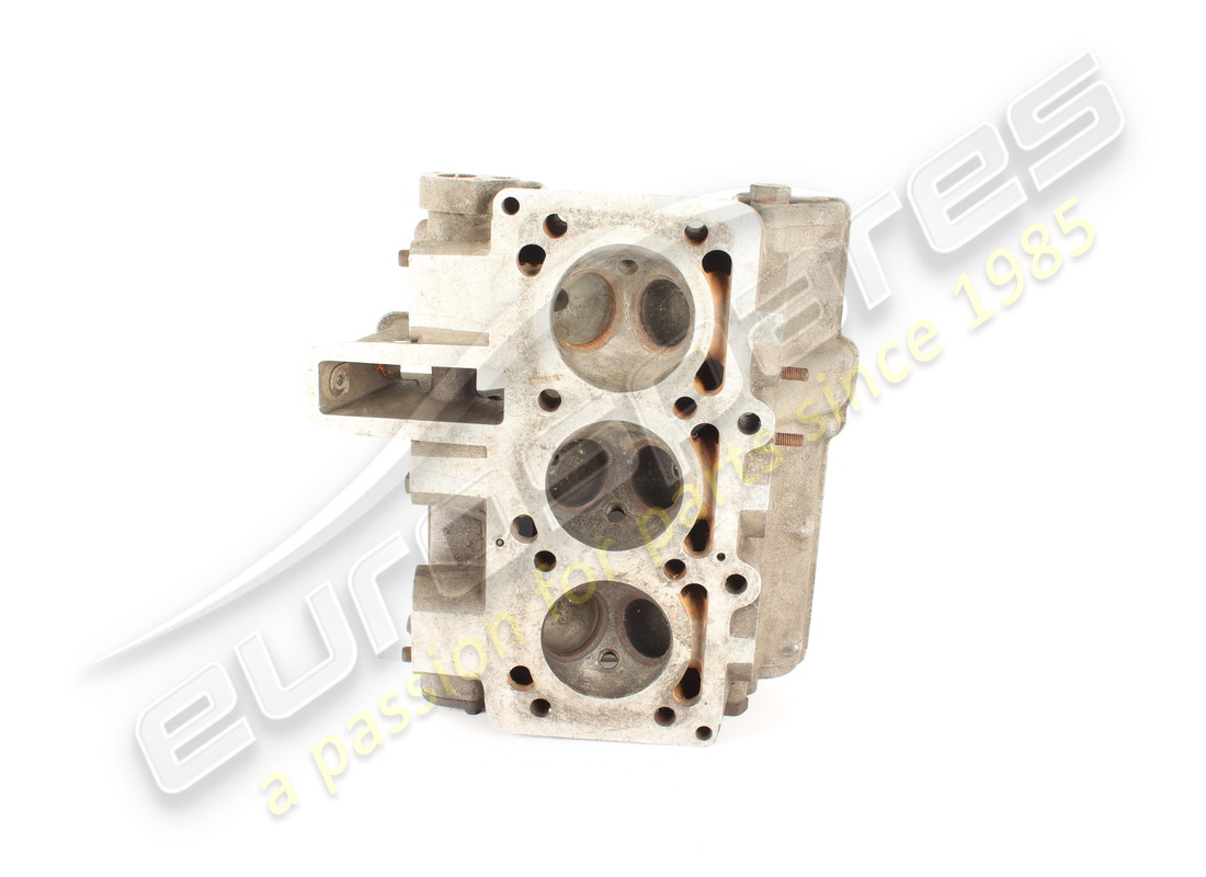 used maserati cylinder head complete. part number 5423387 (2)