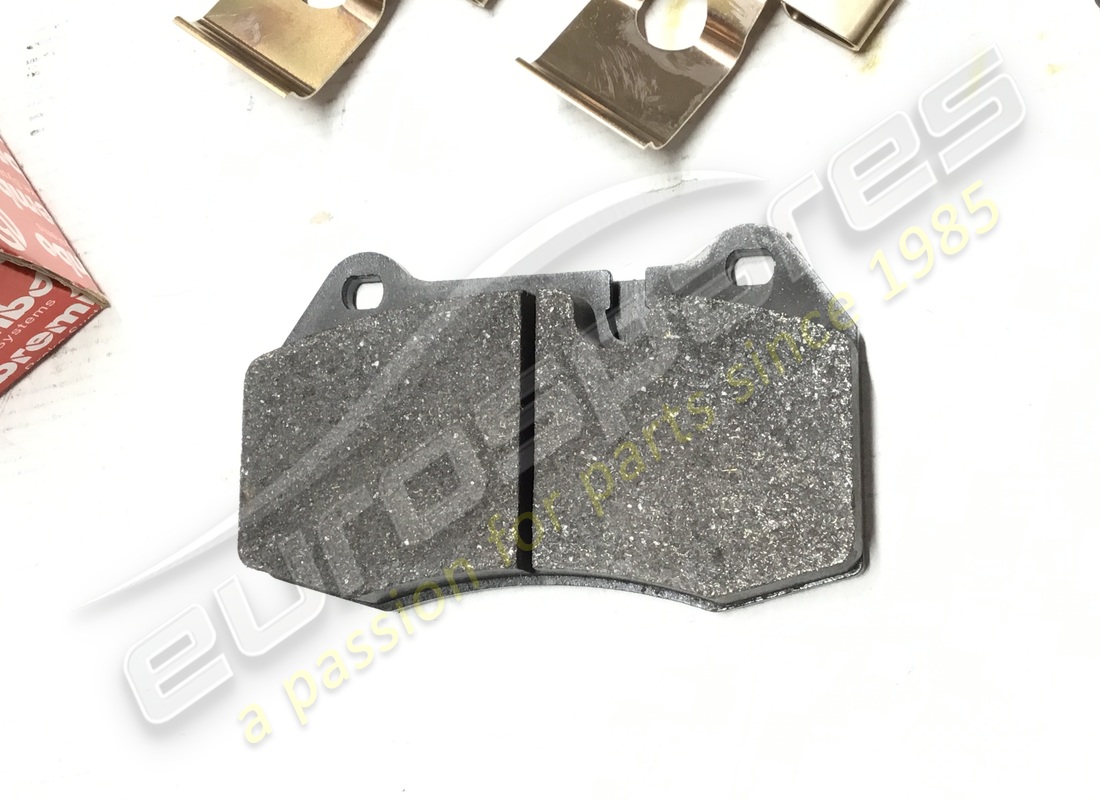 new ferrari pads set for front caliper. part number 70000885 (2)