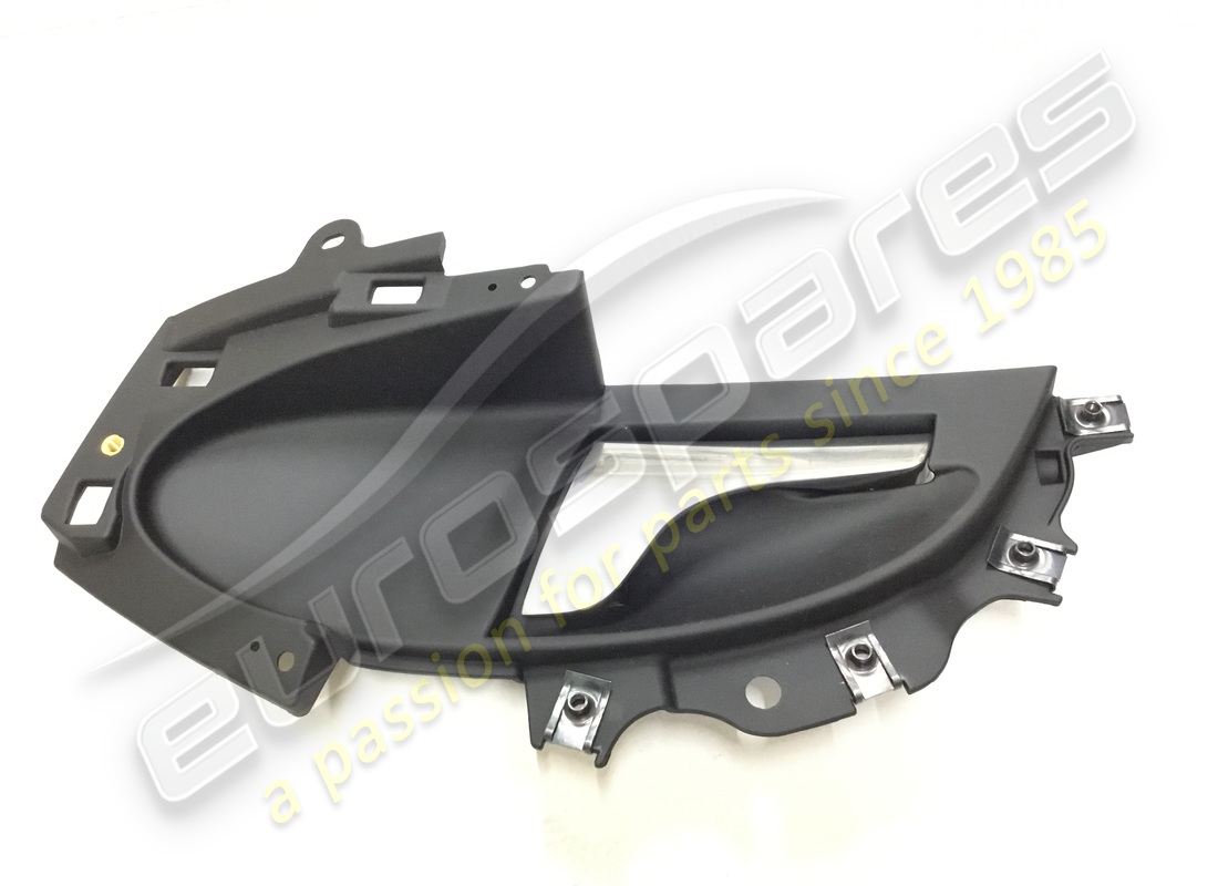 new maserati complete lh front handle. part number 980139459 (1)