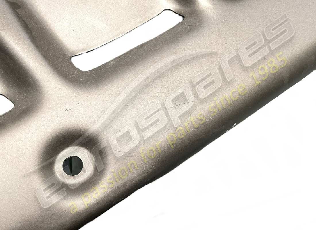new (other) ferrari lh shield. part number 68743900 (3)