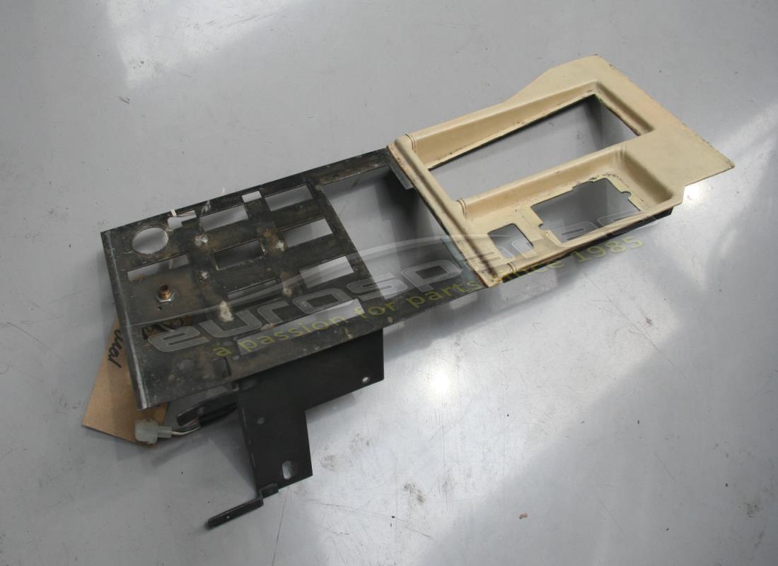 USED Ferrari FRONT PLATE LHD . PART NUMBER 61057500 (1)