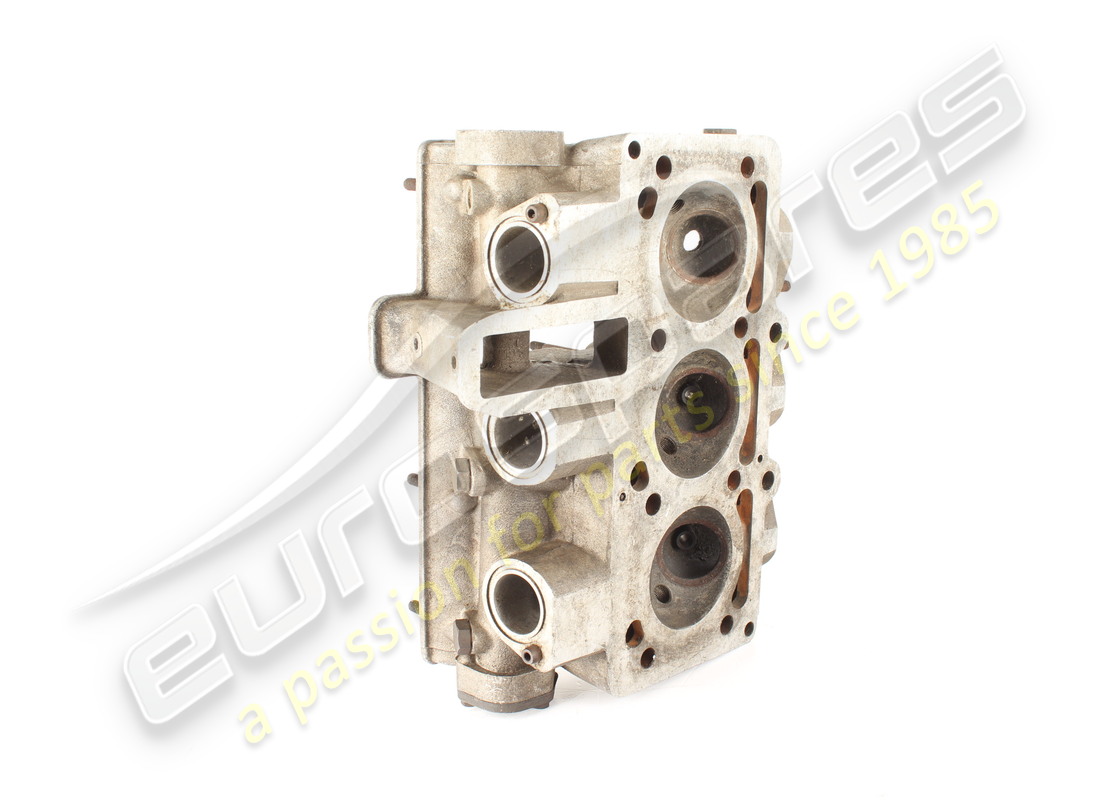 used maserati cylinder head complete. part number 5423387 (4)