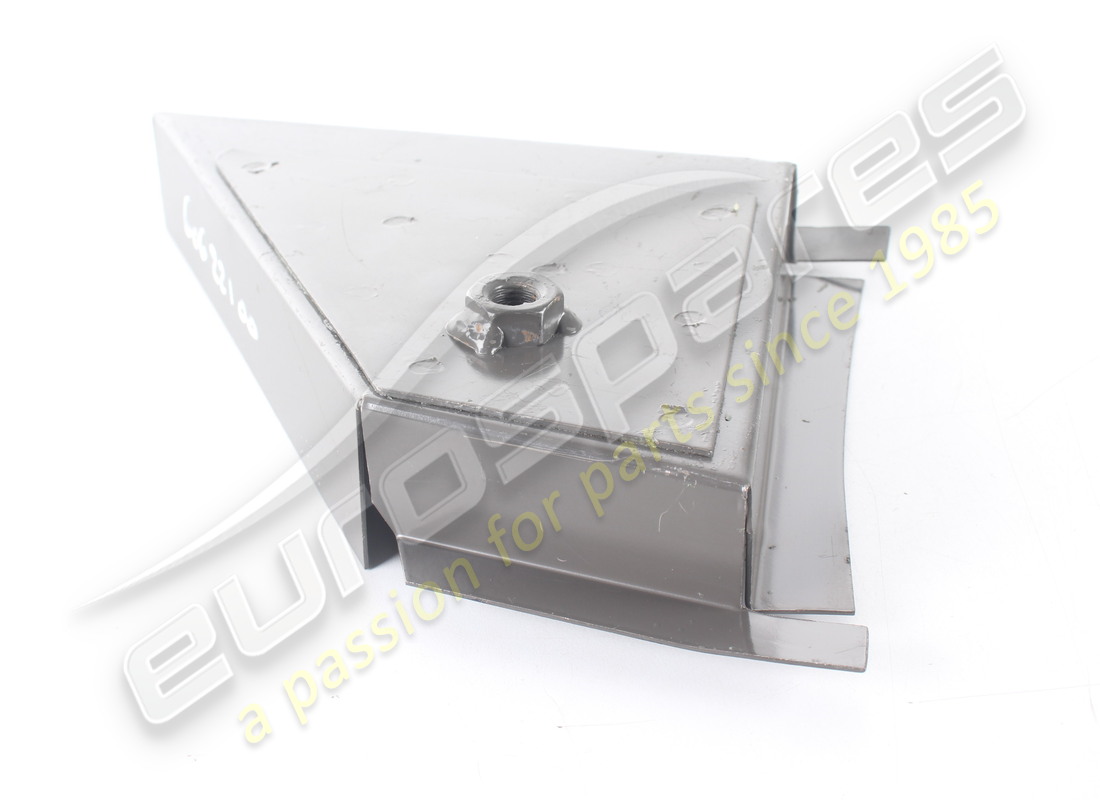 NEW FERRARI RH SUPPORT FOR FRONT BELTS. PART NUMBER 60622100 (3) new ferrari rh support for front belts. part number 60622100 (3)