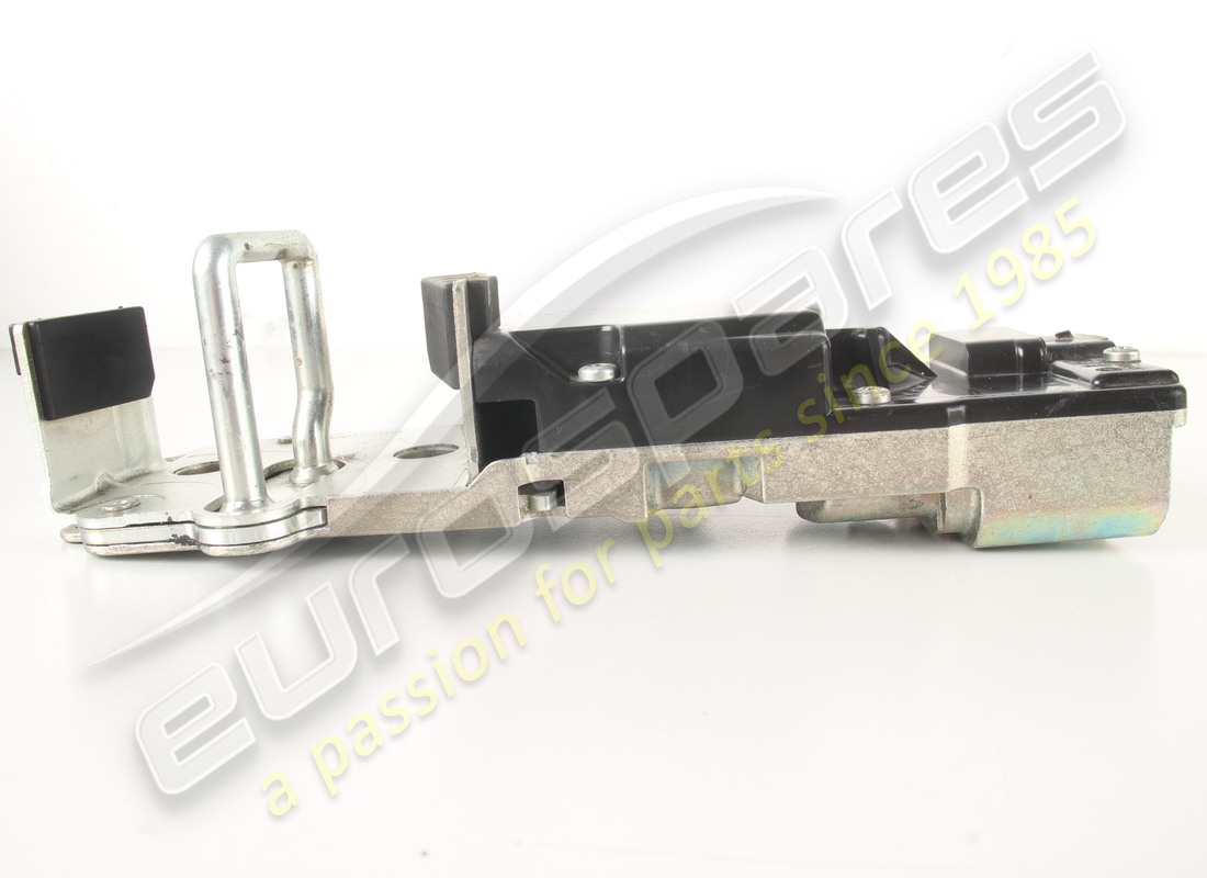 new ferrari lock striker. part number 83629000 (3)